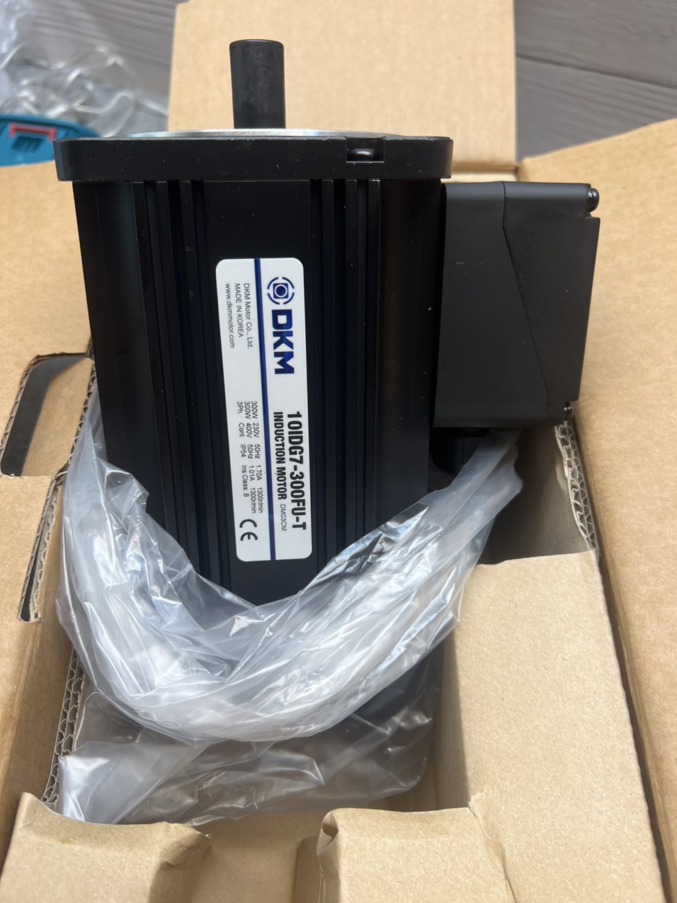 Động Cơ Giảm Tốc DKM - 10IDG7-300FU-T